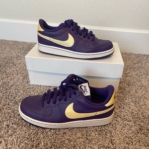 Nike Air Force 1 - Purple w/ ivory Nike check